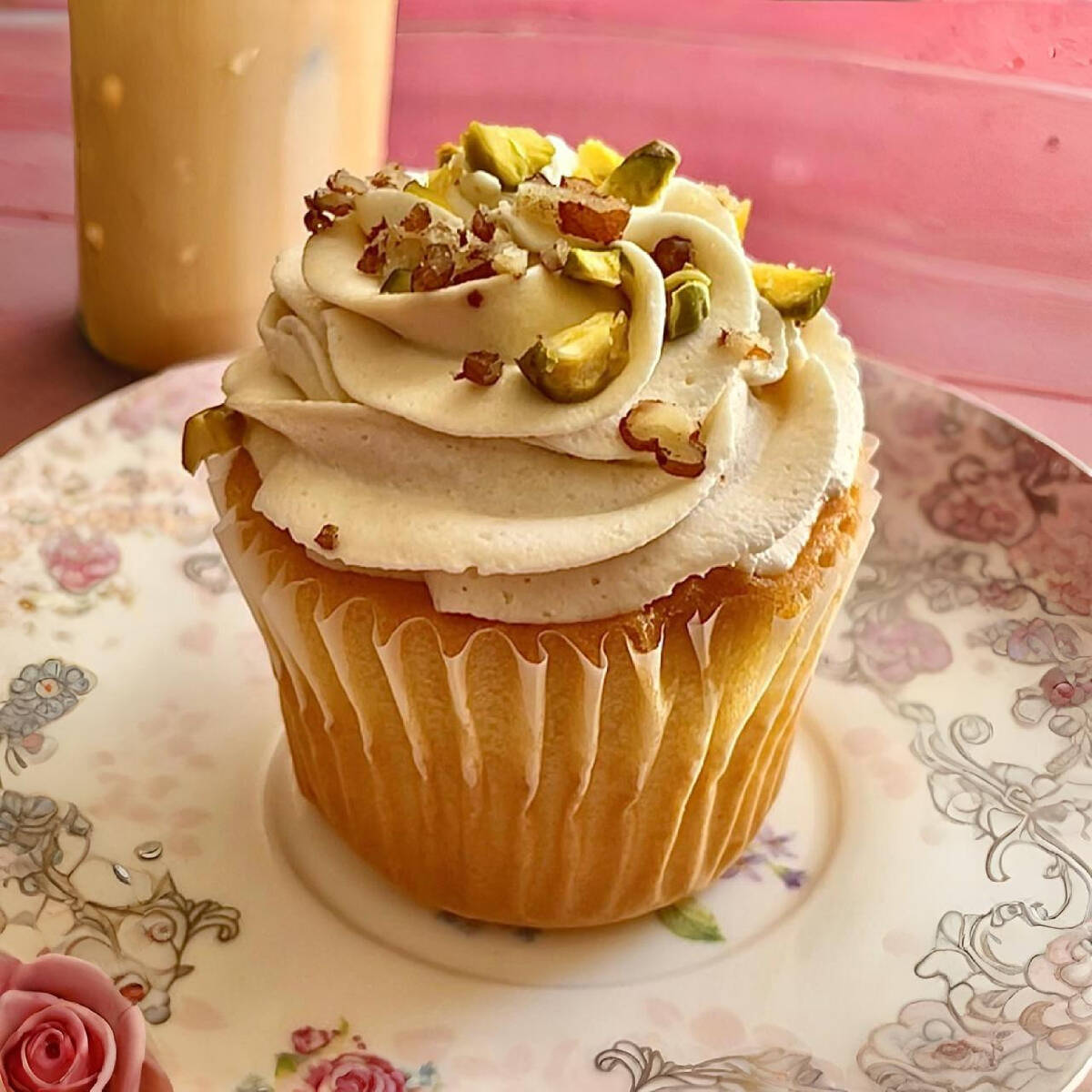 Cupcake Queso & Pistaches