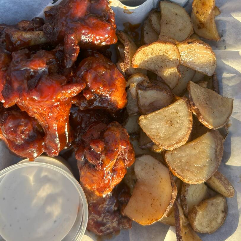 Alitas BBQ Currucú
