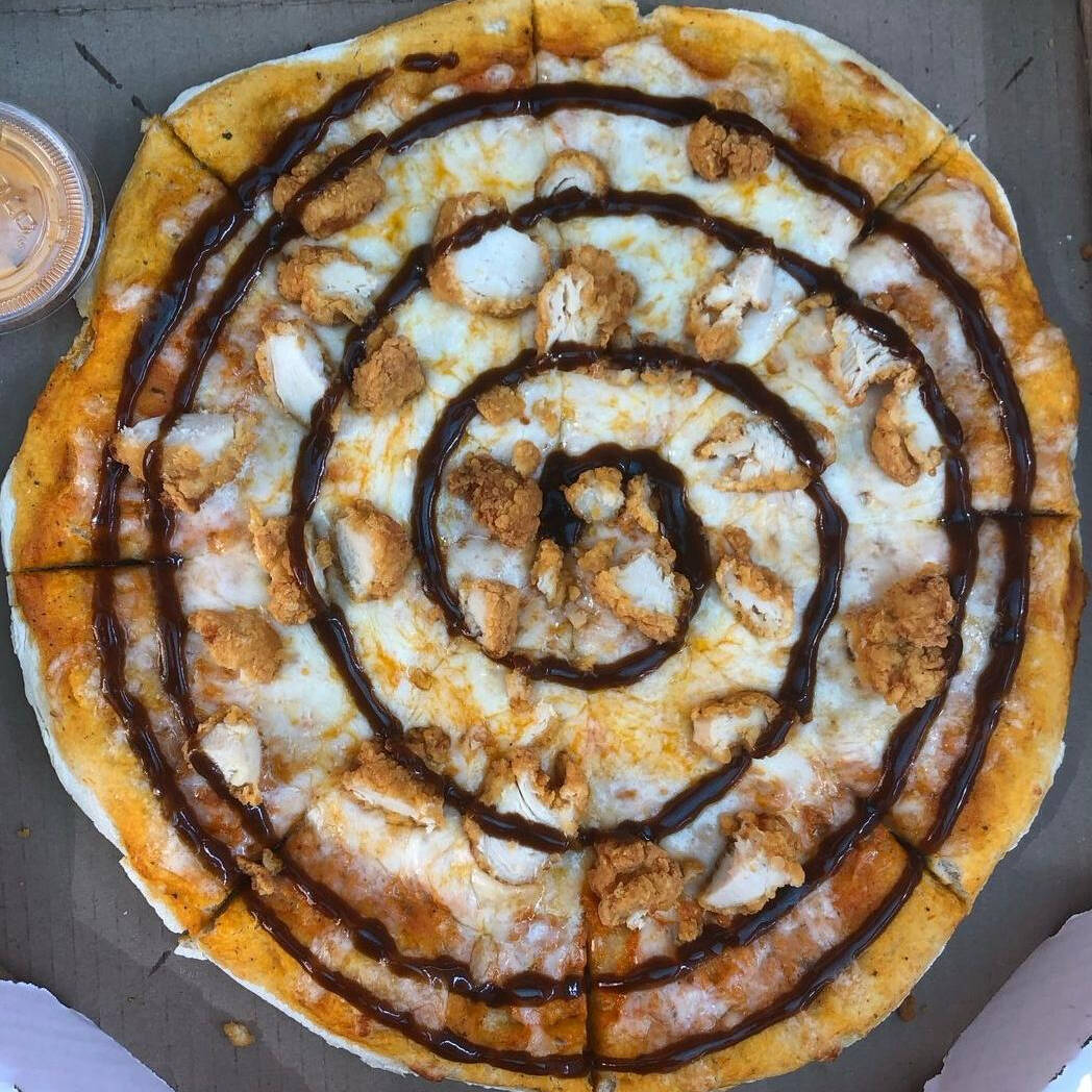 Pizza con Boneless Sencilla
