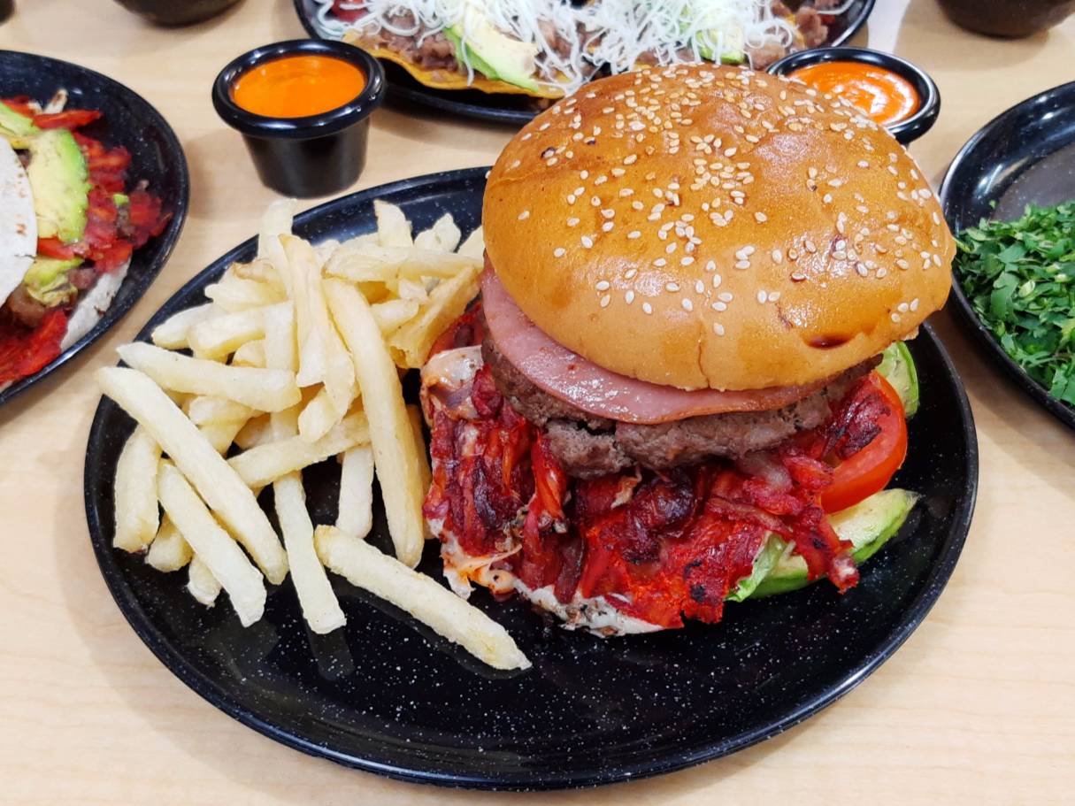 Trompo Burger con Papas