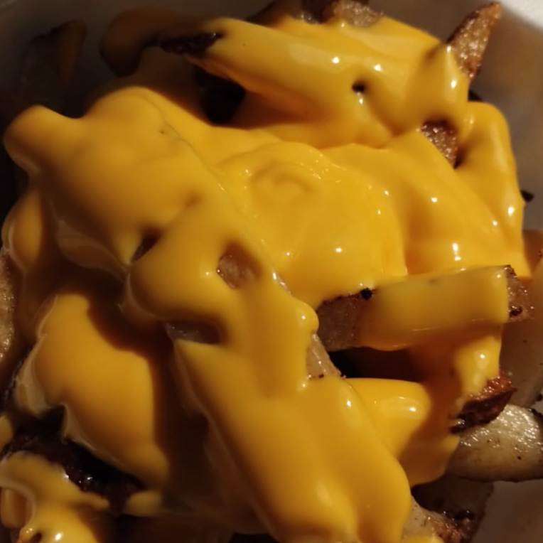 Papas Fritas con Queso de Nachos