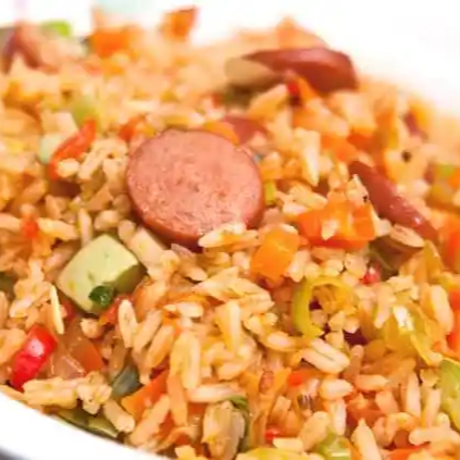 Arroz de pollo y salchicha