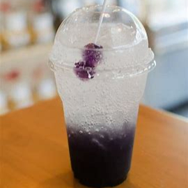 Pocion de bruja (soda italiana de blue berry)