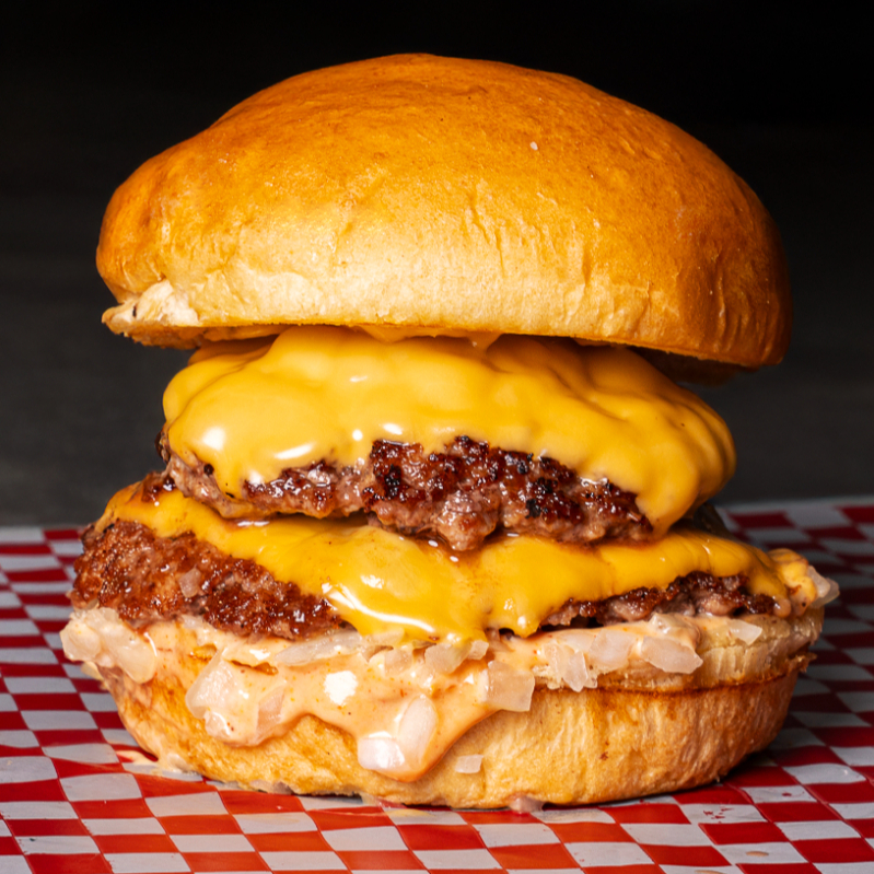 Combo Doble Cheese Burger + Aros de Cebolla