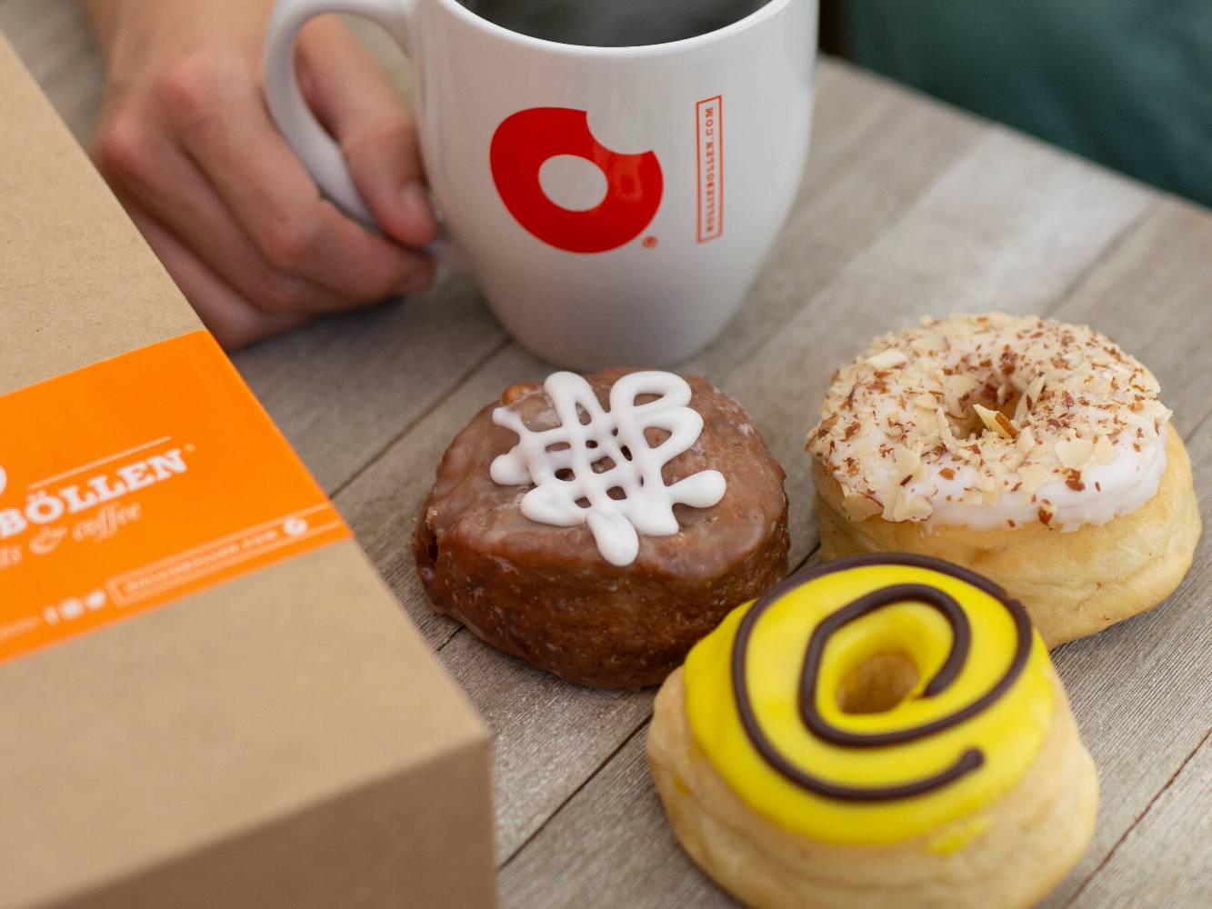 Hollie Böllen Doughnuts & coffee (Sucursal Reforma)