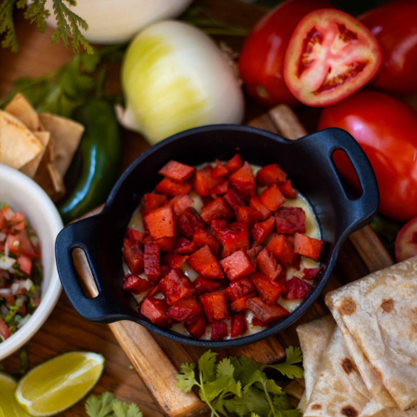 Queso Fundido con Salchicha