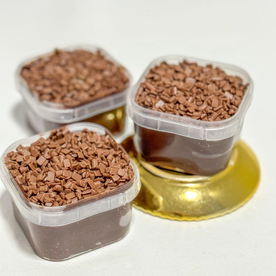 Brigadeiro ao leite para comer de colher, ideal para comer a qualquer hora. Potinho 150ML