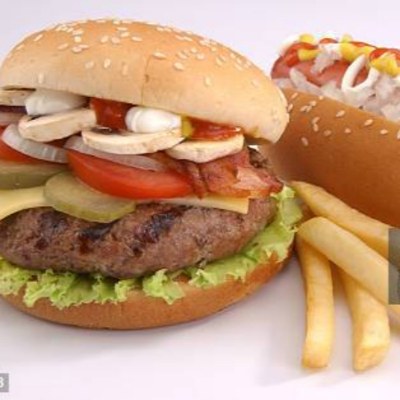 COMBO HAMBURGUESA DE RES + HOT DOG + PAPAS
