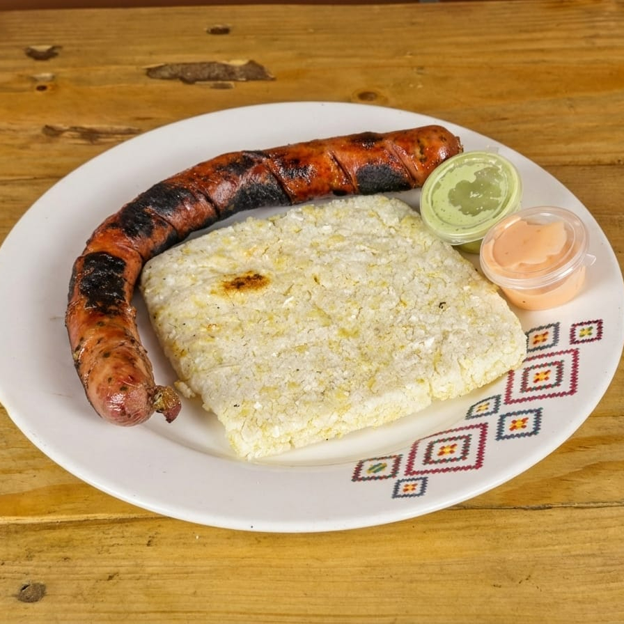 Arepa con chorizo