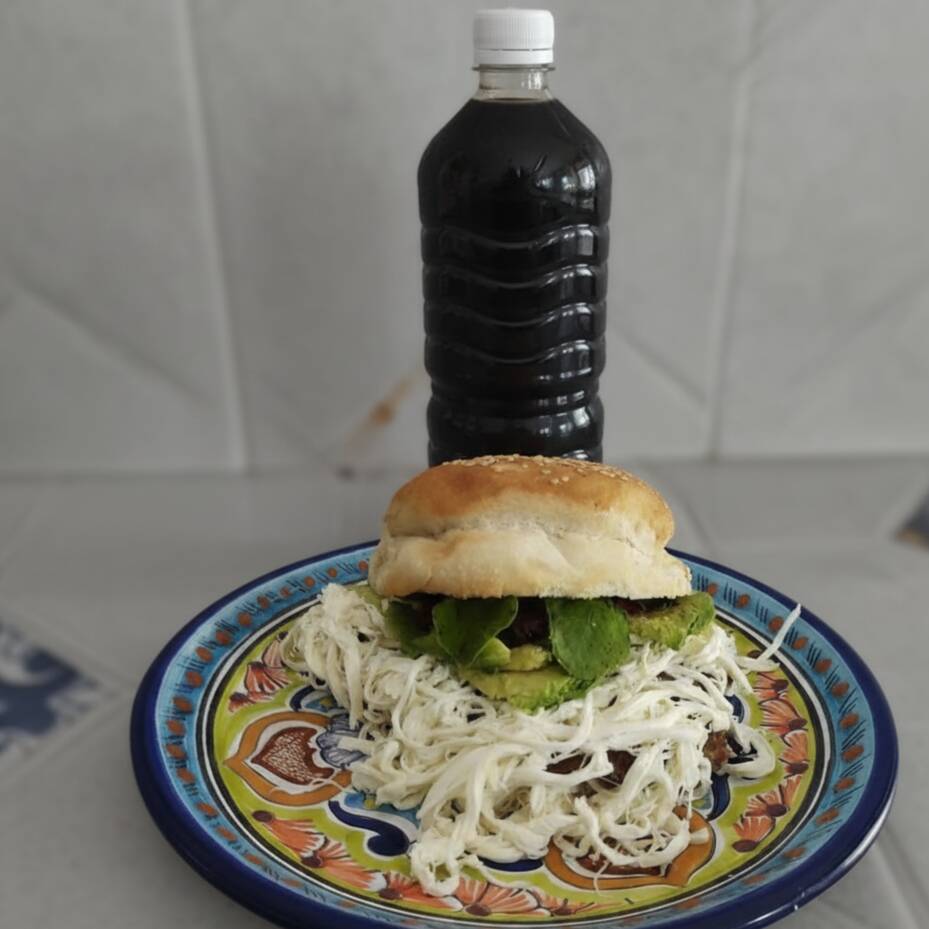1 Cemita + 1 agua