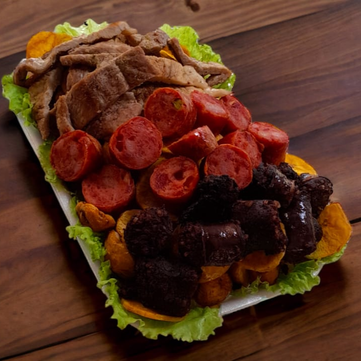 PICADA PARA 2 + Conolitro 1. ML