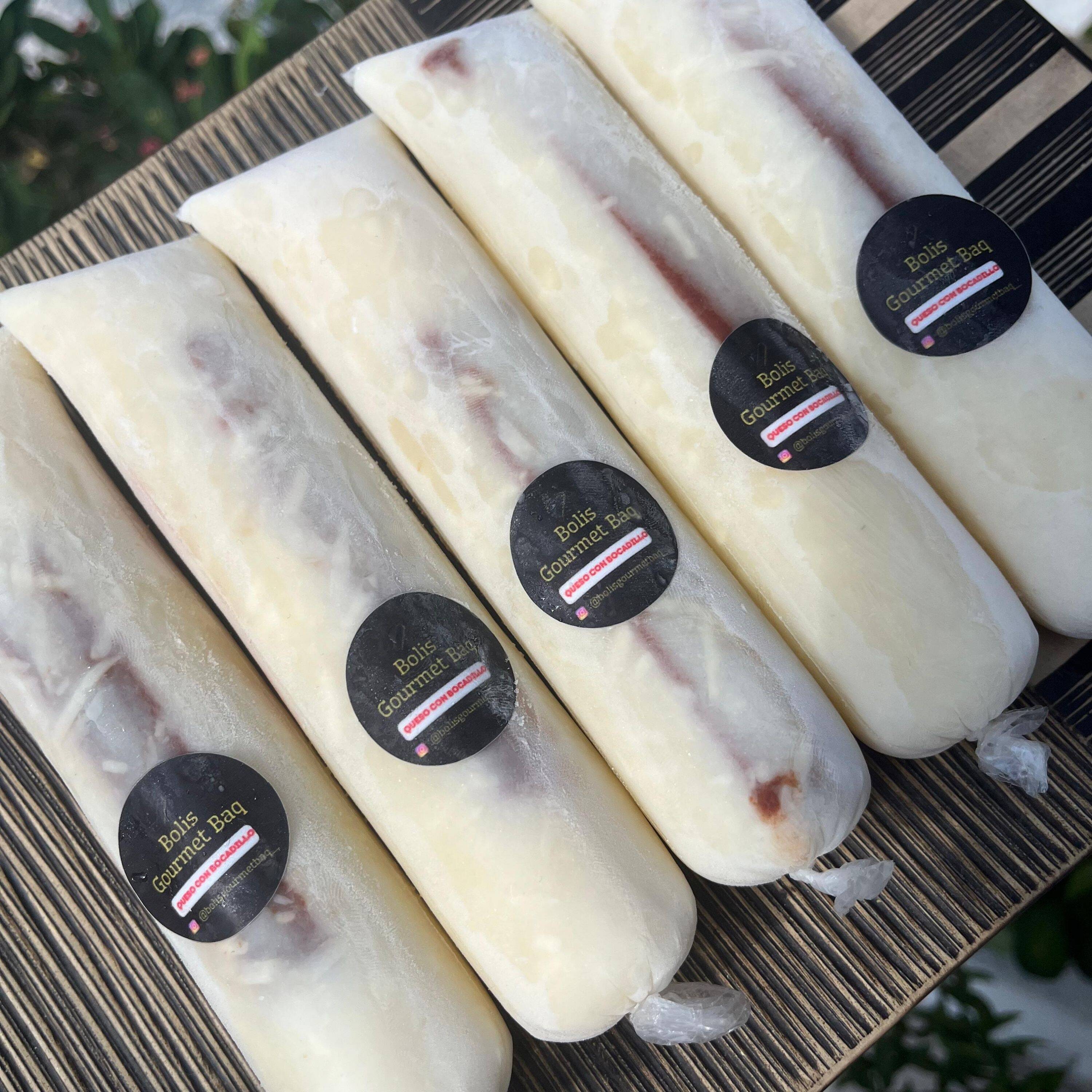 Bolihelado Queso con Bocadillo