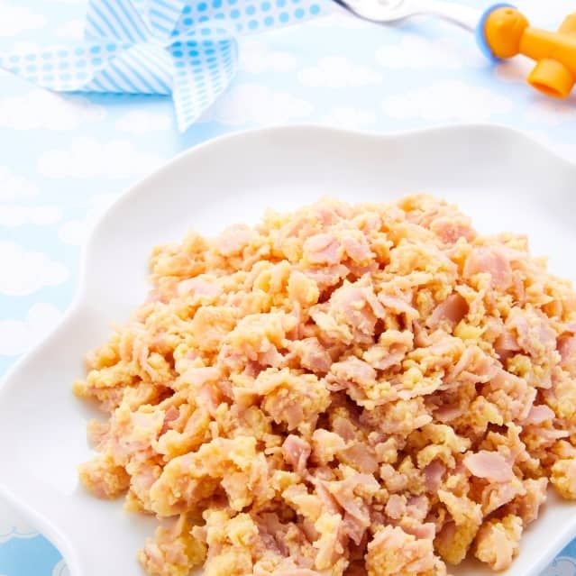 Huevos con jamón