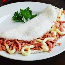 Tapioca de calabresa acebolada com Catupiry