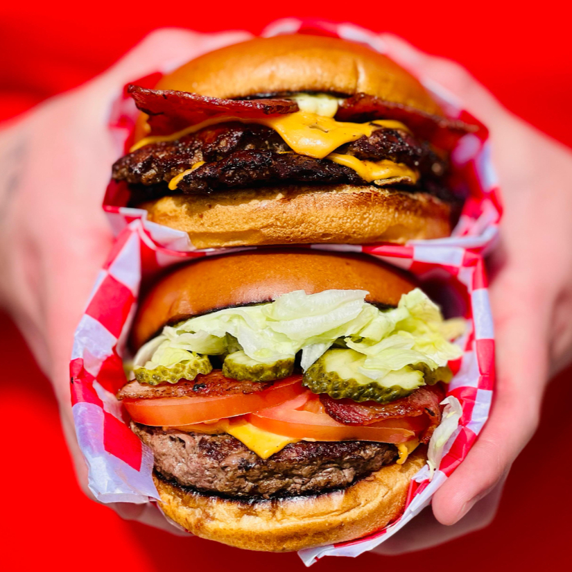 COMBO COM DOIS LANCHES , 1 SMASH BACON 1 SALAD BACON