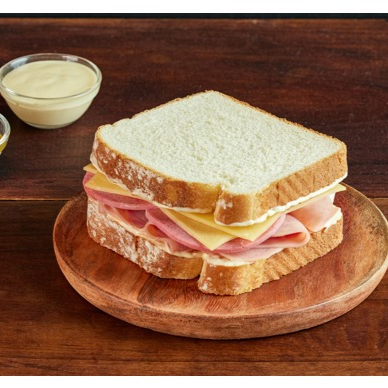Sándwich Clásico