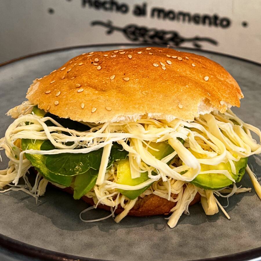 Cemita de Quesillo