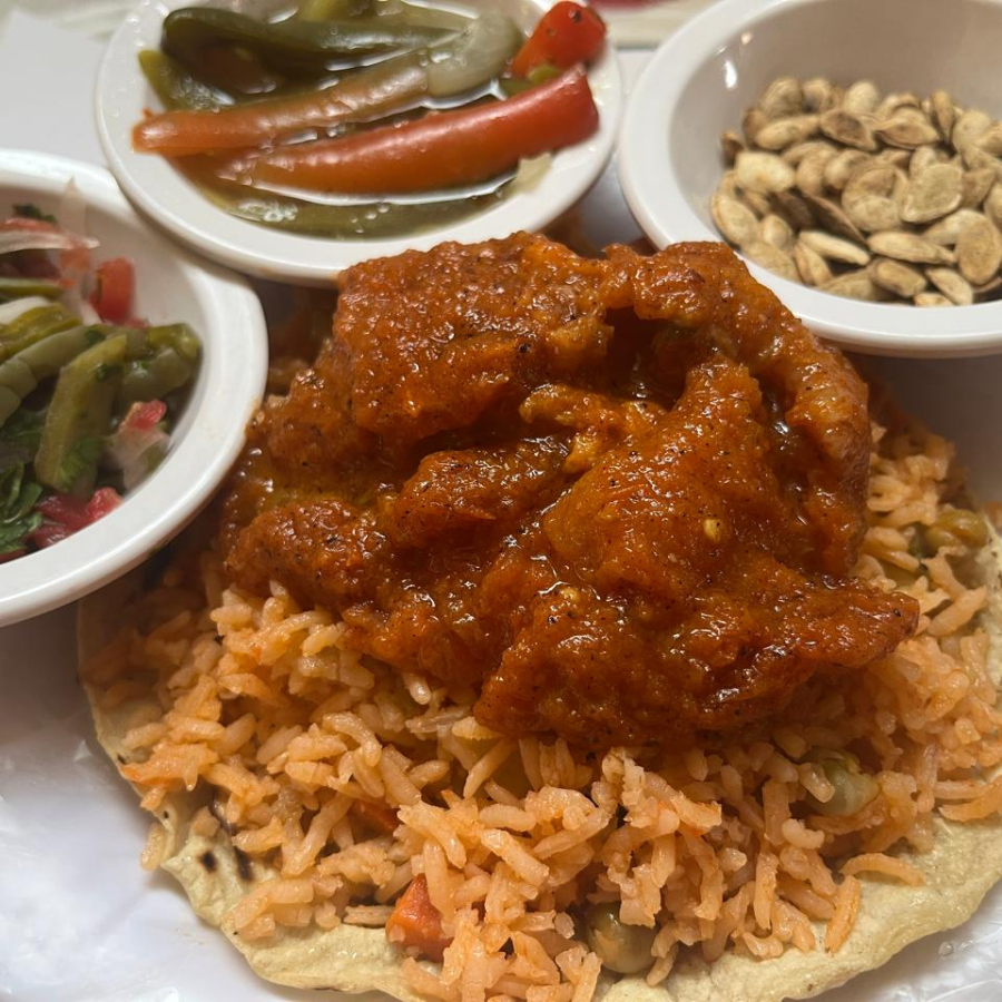 Chicharron en Salsa Roja