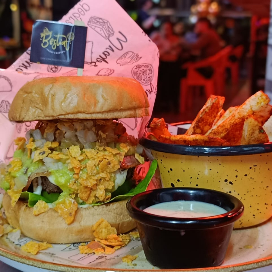 Hamburguesa Mexicana 150gr + Papas