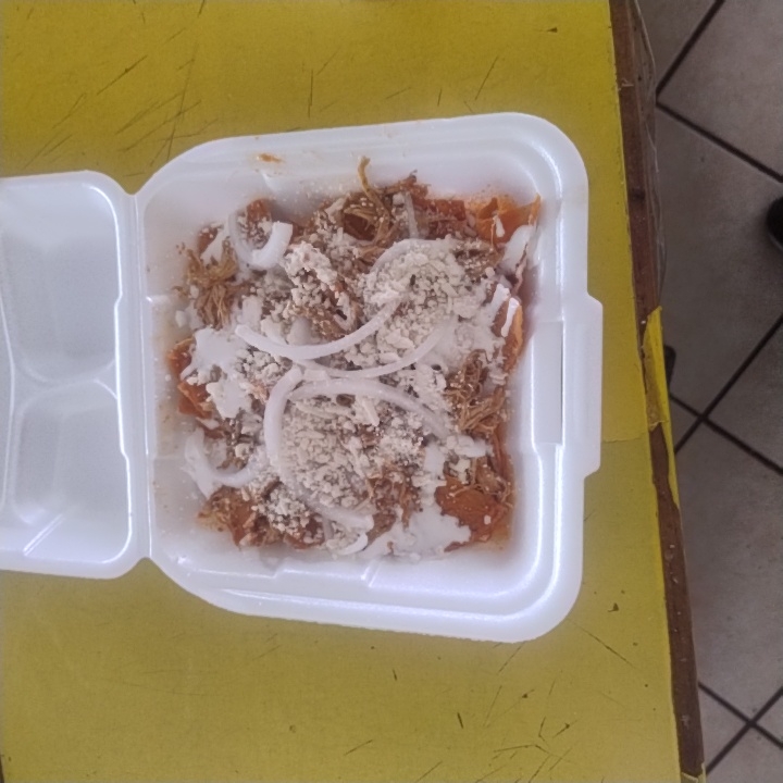 Chilaquiles (pollo, Huevo, Picadillo)
