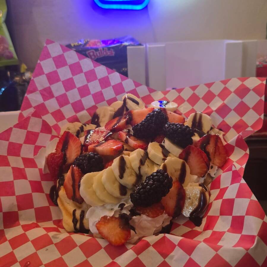 Waffles con Fruta
