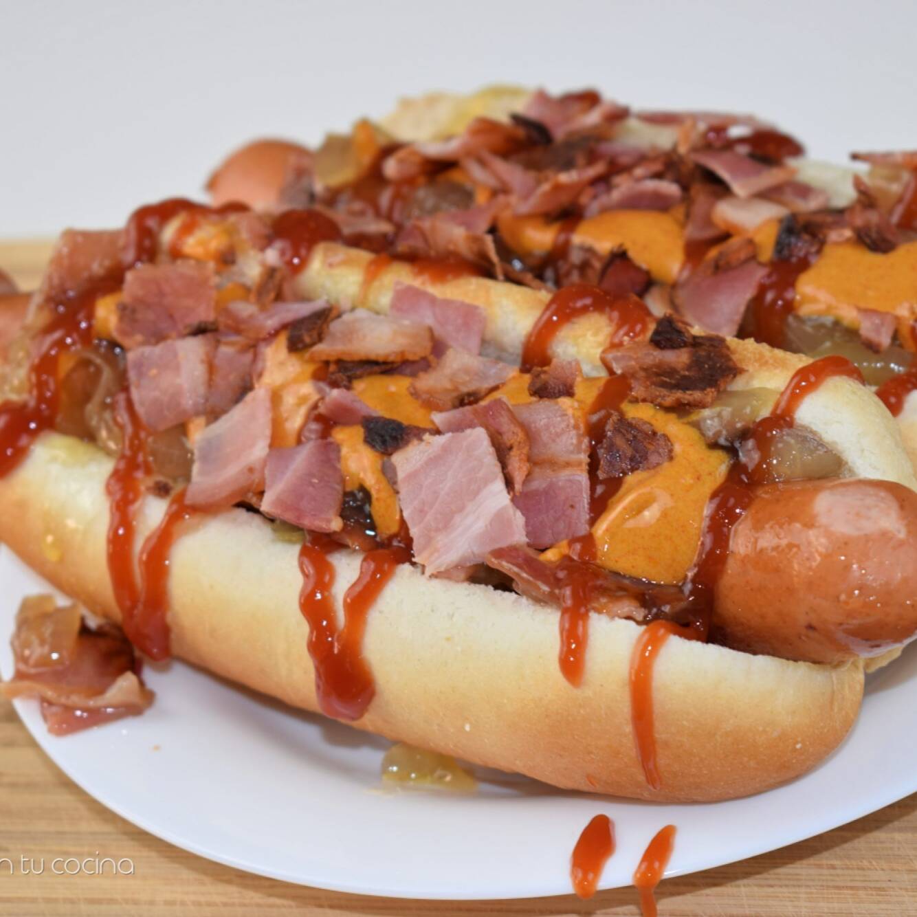 Hot Dog Supremo con Tocino