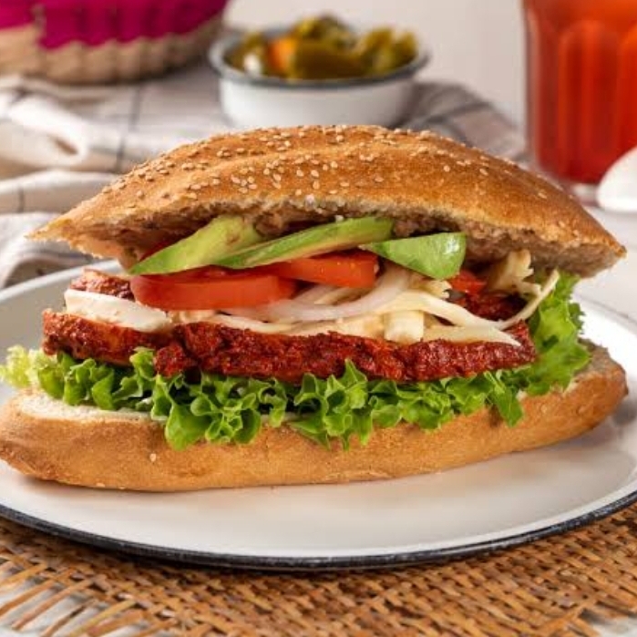 Torta de Pierna Enchilada