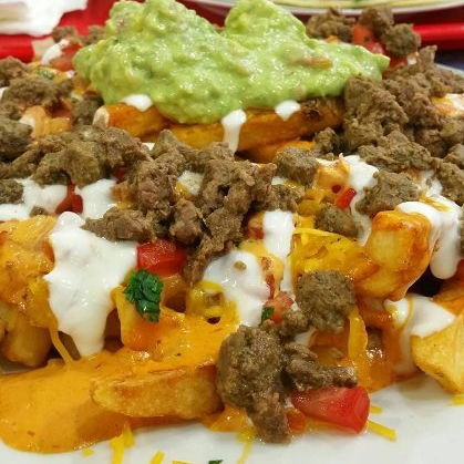 Papas Francesas con asadero y Arrachera