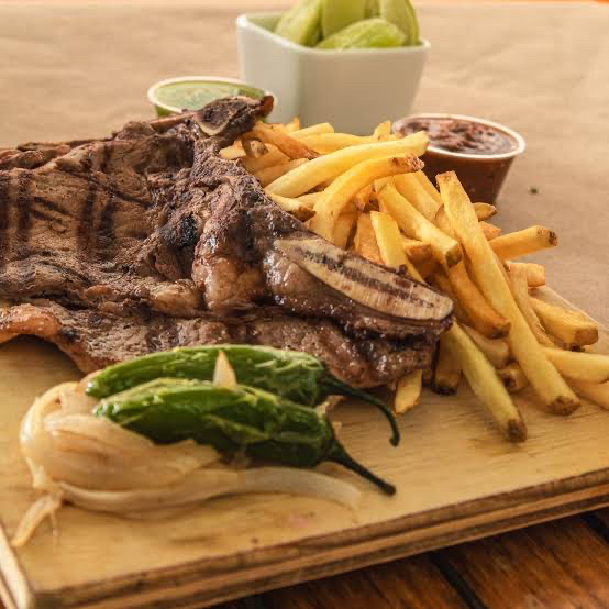 Arrachera Asada con Papas