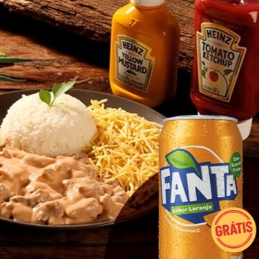 Saboreie 250g (porção do item strogonoff) do clássico do Santo.
A combinação perfeita de tiras de carne macia e o nosso molho de Strogonoff com o toque de produtos Heinz, creme de leite e champignons.
Acompanha arroz branco, batata palha ou purê de batatas + 01 Fanta Lata 350ml Grátis do seu sabor favorito (Laranja, Uva ou Guaraná)
(Os ingredientes do strogonoff não podem ser alterados e/ou retirados.)