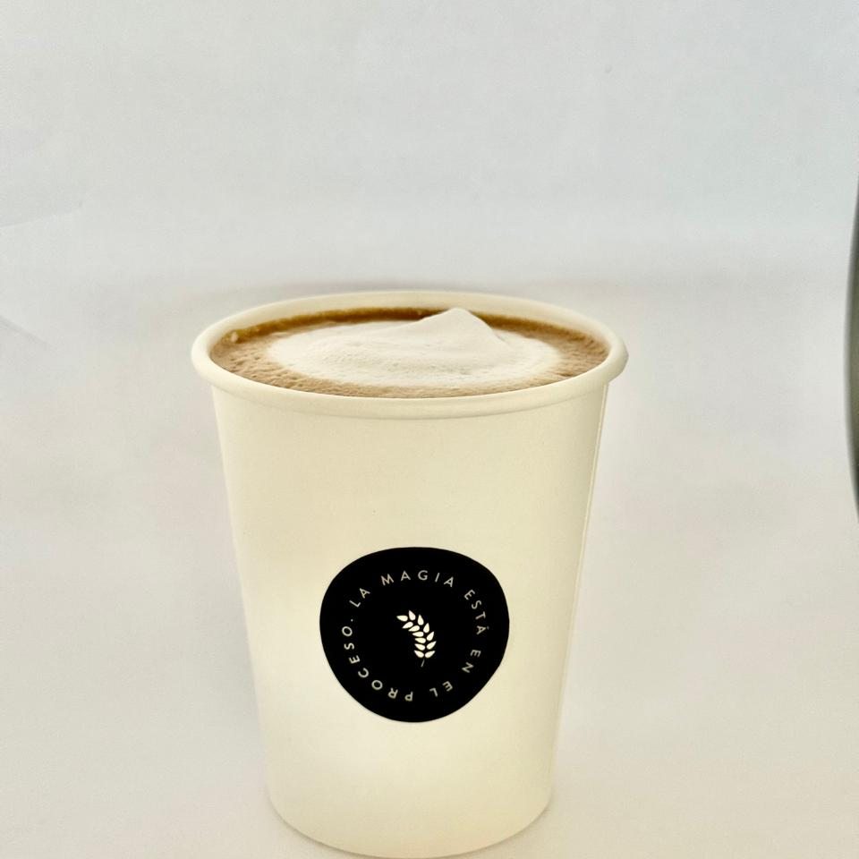 FLAT WHITE