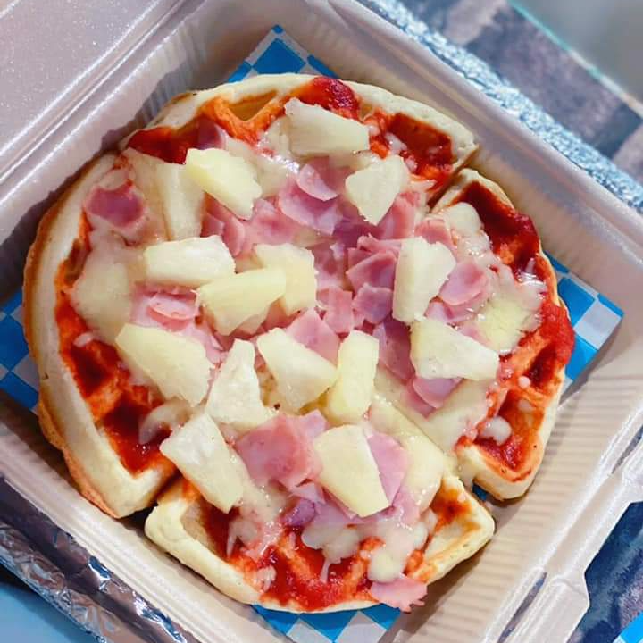 Waffle pizza