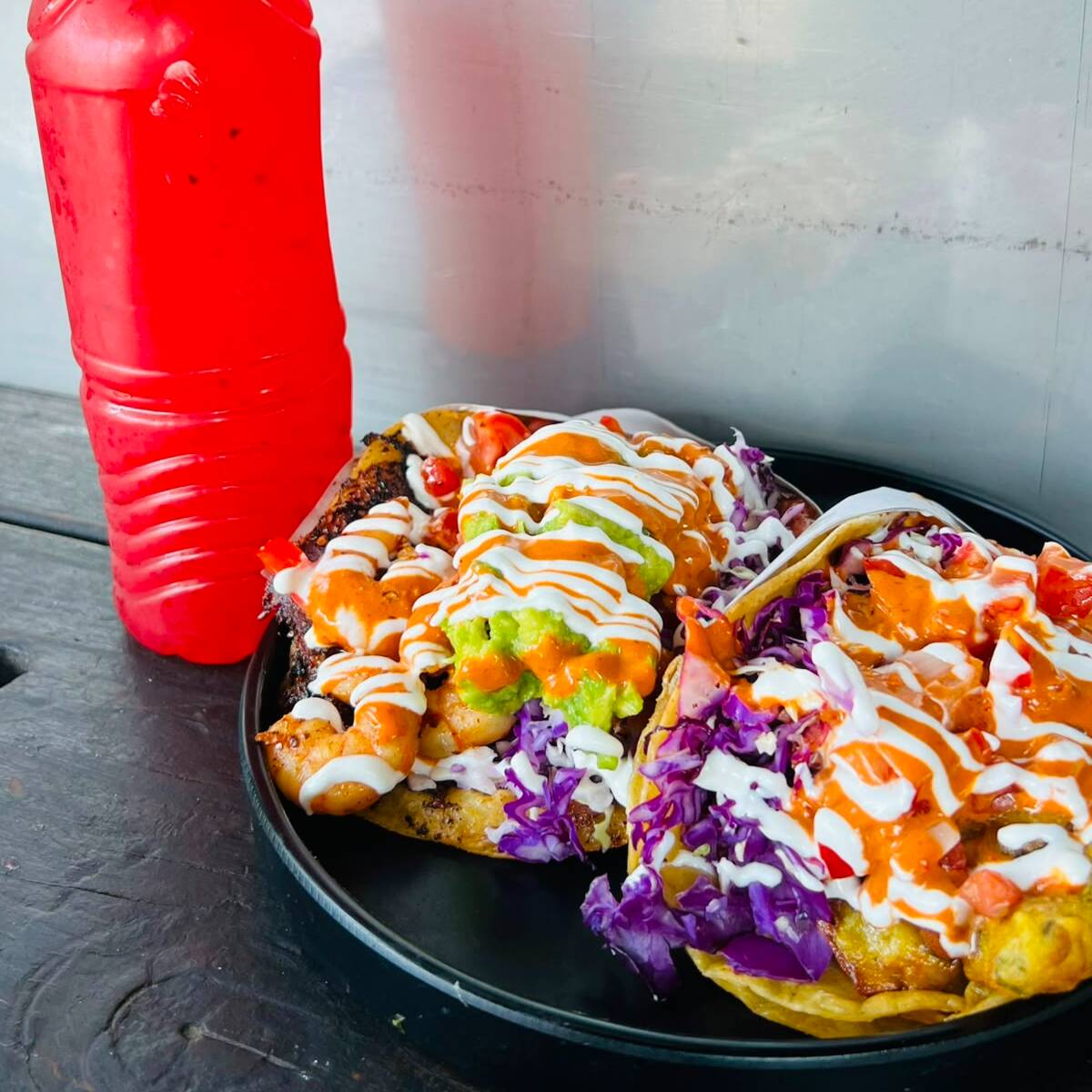 1 TACO DE PESCADO + 1 CAMARON ENCHILADO Y 1 AGUA