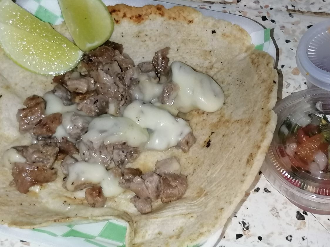 Mega Taco de Arrachera