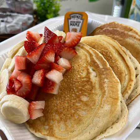 Pancakes con Fruta