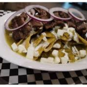CHILAQUILES VERDES CON ARRACHERA
