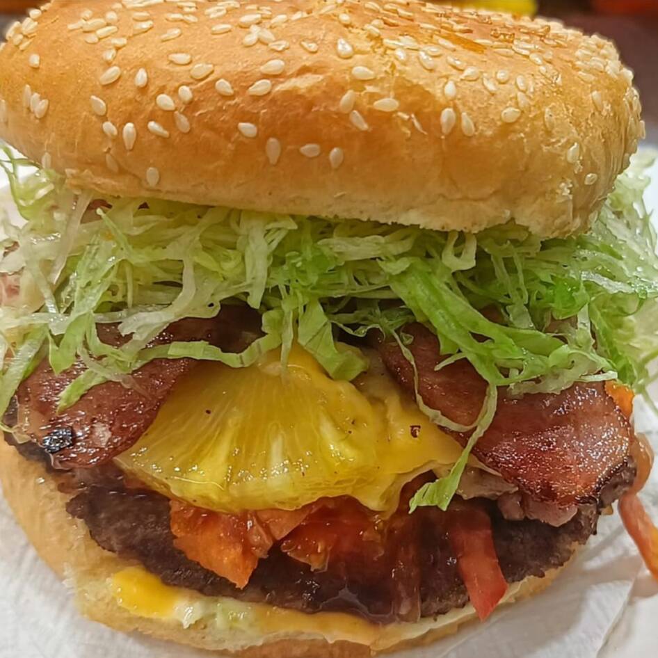 Hamburguesa Piña y Tocino