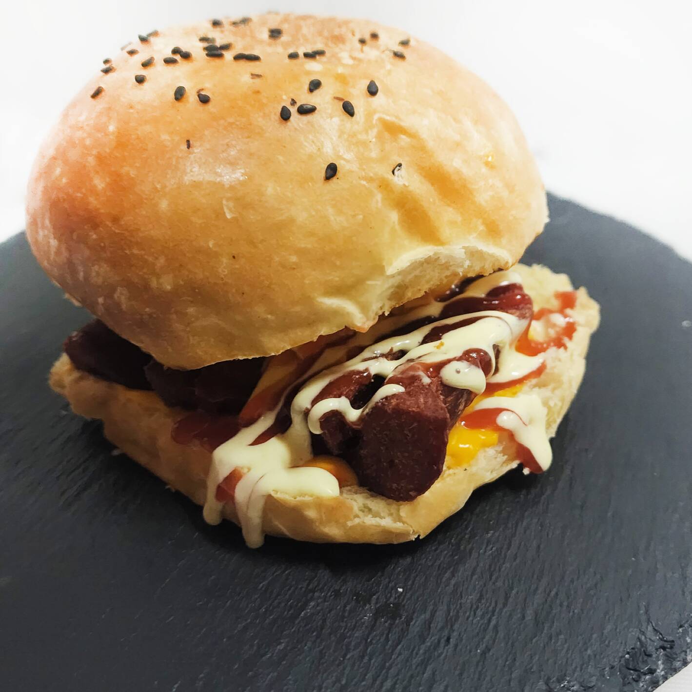 Salchiburguesa (Hamburguesa de Salchichón)