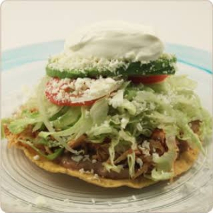 TOSTADAS DE CARNE ASADA