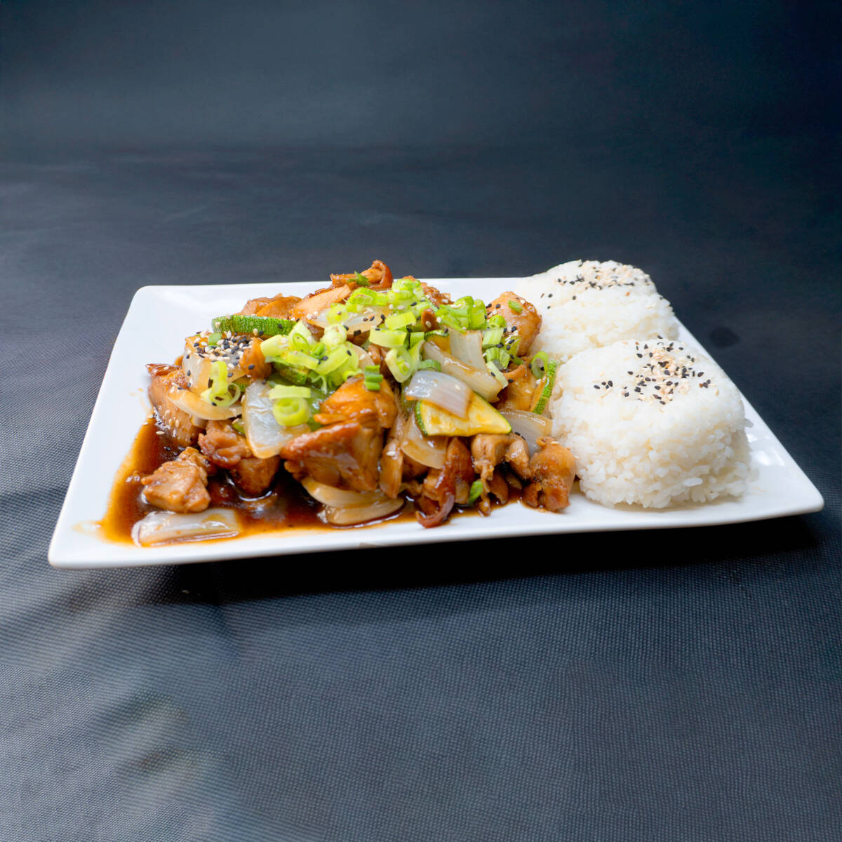 Media Orden Teriyaki de Pollo