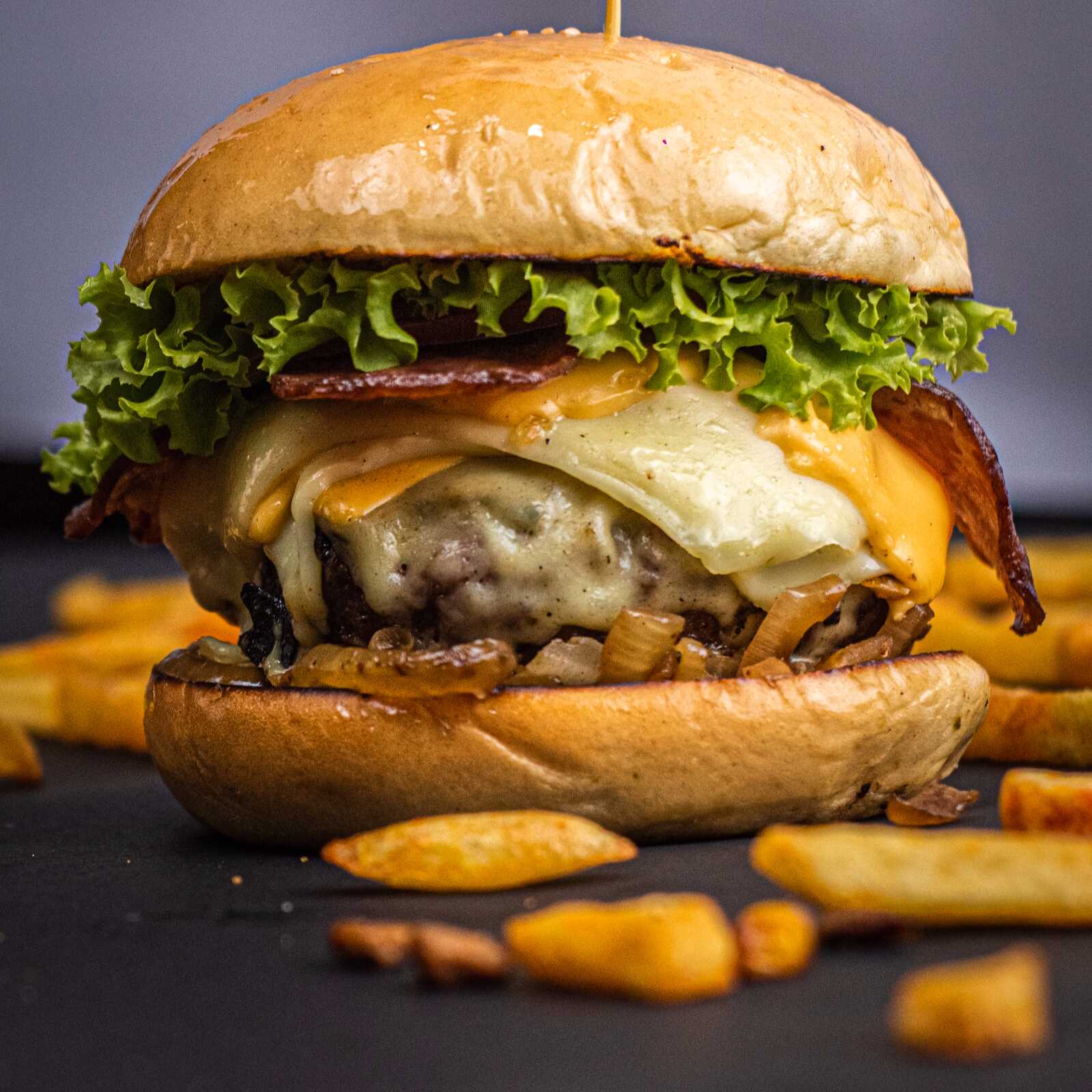Hamburguesa Cheese Bacon Burger + Papas