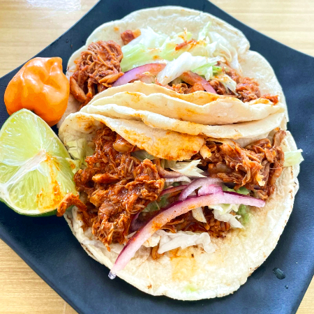 TACOS DE BARBACOA DE POLLO