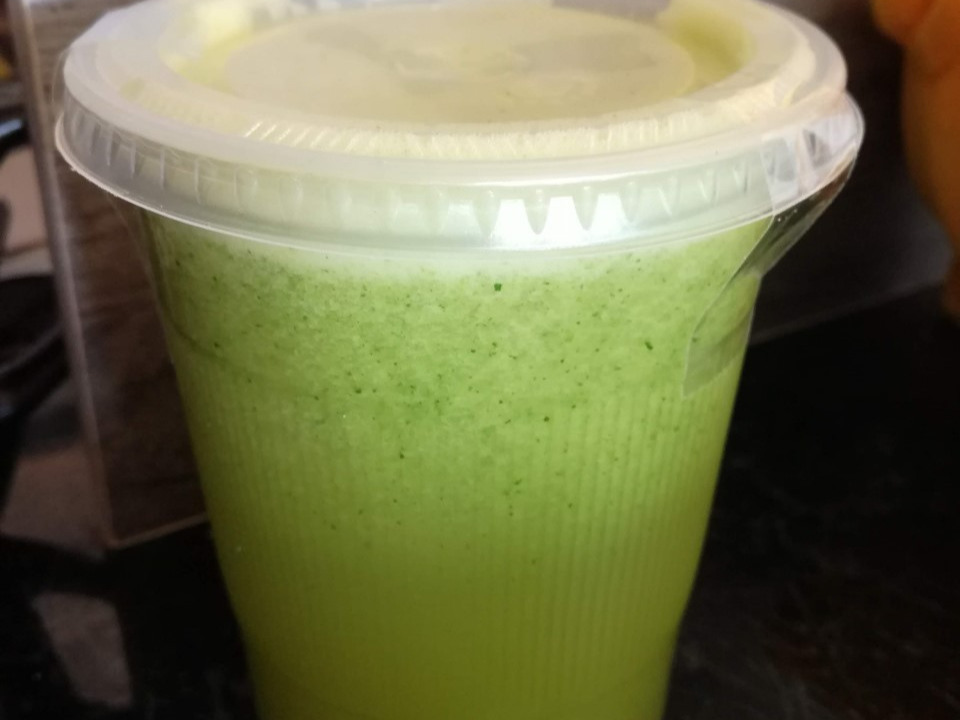 Jugo Verde con Jugo de Naranja