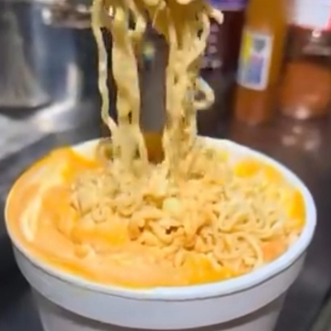 Maruchan con Elote