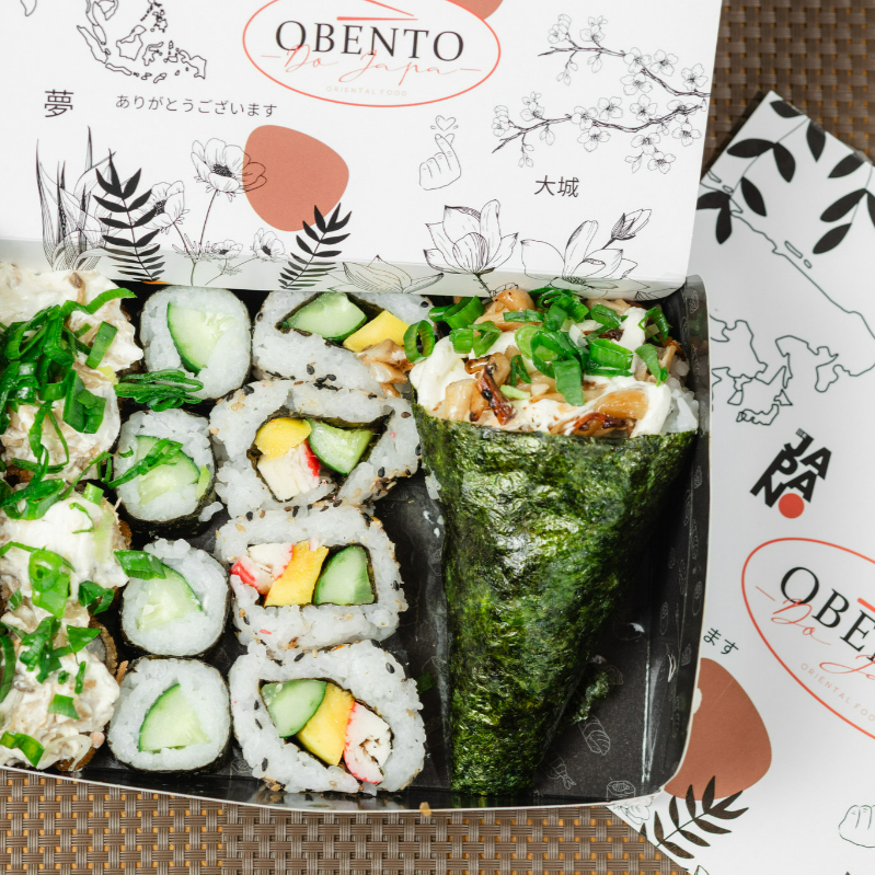 4 Hossomaki pepino 4 uramaki california 4 hot rolls shimeji 1 Temaki shimeji