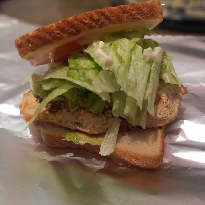Sándwich de Pechuga a la Plancha.