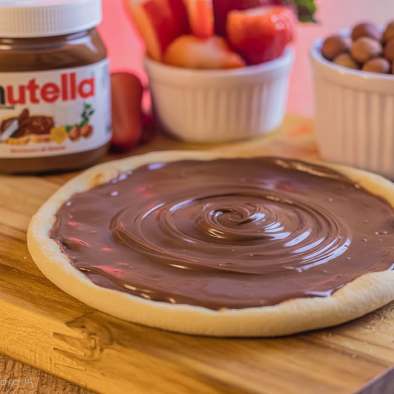 Esfiha aberta recheada com Nutella Original