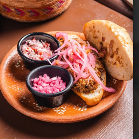 Torta de Cochinita