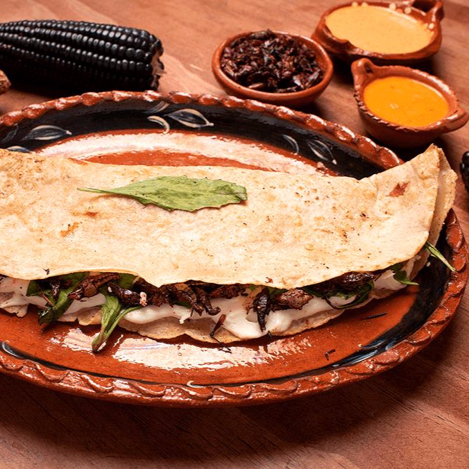 Quesadilla Con Chapulines