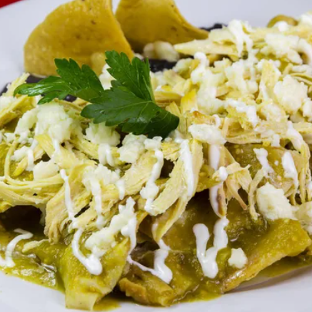 Chilaquiles Verdes con Pollo